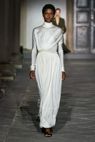 Look 6